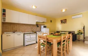 Awesome Home in Burjaki With 3 Bedrooms, Wifi and Outdoor Swimming Pool - Image 3