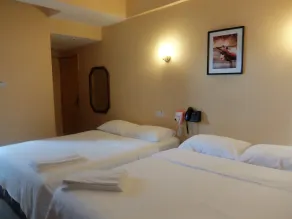 Yaju Hotel - Image 2