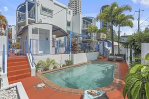 Surfers Beach Resort II - Image 5