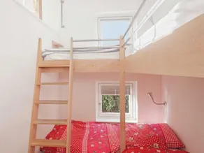 Spacieuse maison de vacances entièrement équipée avec terrasse, barbecue et jardin | Vue jardin | Avec animaux admis - Image 2