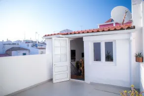 Historical Central House - Image 4