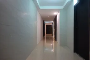 Gray Ground Hotel - Image 3