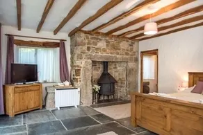 Coombe Farm - Image 5