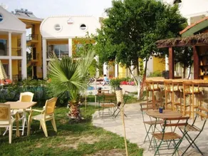 Partmezzo Apart Hotel - Image 3
