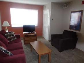 Riverview Suites - Image 2
