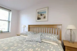 Middle Chine - 2 Bedroom Holiday Home - Image 4