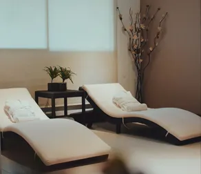 Hotel Lugano Suites - Image 3