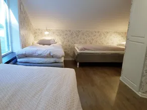 Ellas Bed & Breakfast - Image 2