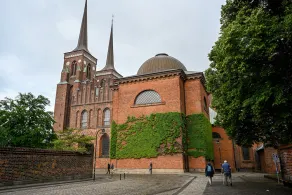 Sanders Fjord 1 - Nice 1-bdr Apt Near Cathedral - Image 4