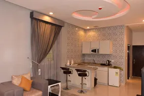 In Maz Aparthotel - Image 4