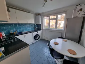 2 Bedroom Apartment in Kentish Town - Image 3