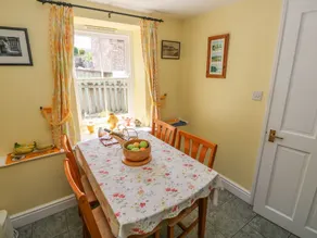 Swallow Cottage - Image 5