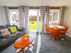 Poppy Cottage - Image 3