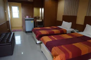 Jintakarm Home Place - Image 3