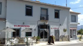 Hostal El Pirineo - Image 4
