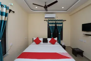 Collection O 17376 Adda New Town - Image 2