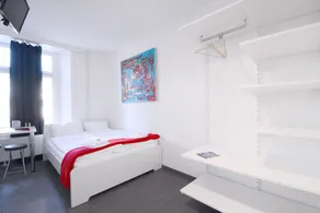 Hitrental Station Apartments - Image 4