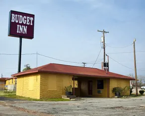 Budget Inn Buffalo - Image 3