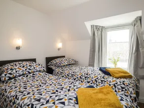 Bay Cottage - Image 3
