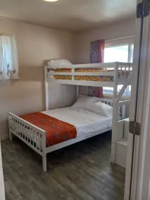 Little Canyon Inn - Image 2
