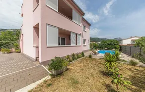 Amazing Home in Kastel Novi With Wifi and 3 Bedrooms - Image 2