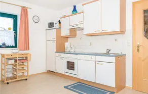 Awesome Apartment in Rauris With 2 Bedrooms and Wifi - Image 5