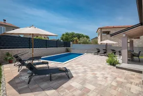 Villa Ajlin With Private Pool - Image 2