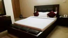 Royal Cottage Guest House - Image 5