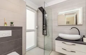 Beautiful Home in Njivice With Outdoor Swimming Pool, Wifi and 3 Bedrooms - Image 4