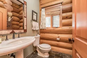 Westwood Stunning Custom Built Lake Joseph Luxury Cottage - Image 4
