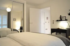 Modern 1 Bedroom Flat in Central Haggerston - Image 3