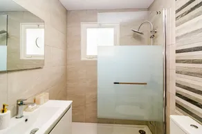 CNA-2 bedroom with large roof terrace - Image 4