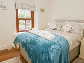 3 School View - Image 3