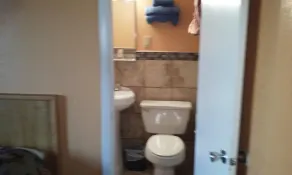 Riverside Motel - Image 3
