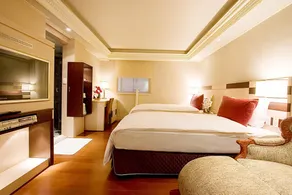Charming Castle Hotel - Image 5