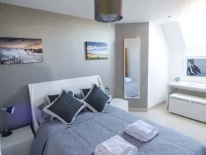 Flat 8 Hazelhurst - Image 3