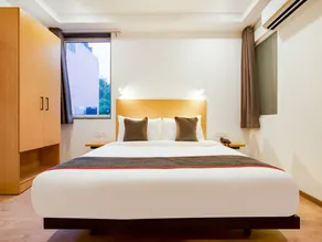 OYO Townhouse 118 Gagan Vihar - Image 5