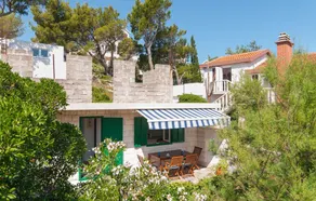 Nice Home in Povlja With 2 Bedrooms and Wifi - Image 2