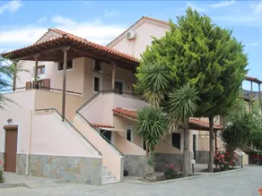 Sunshine Apartments - Image 3