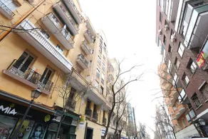 Classical Flat in Barrio Salamanca - Image 3