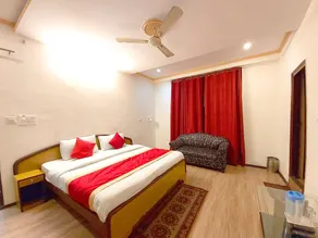 Hotel Dolls Inn By Royal Collection Hotels - Image 2