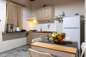 Sunny Summer Retreat - Perfect Location - Image 5