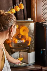Lion Premium Hotel - Image 4