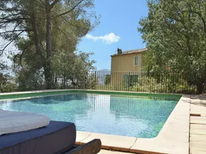 Charming Villa in Lauris South of France With Private Pool - Image 3