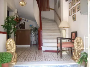 Hotel Acropole - Image 1
