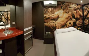 Qollana Business Hotel - Image 2