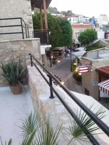 Immaculate 4-bed House in Pissouri - Image 3
