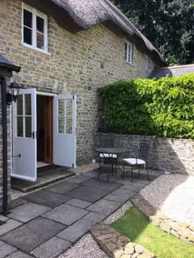 Thatched Cottage - Image 4