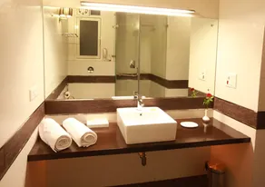 Mint Moulsari Suites - Image 3