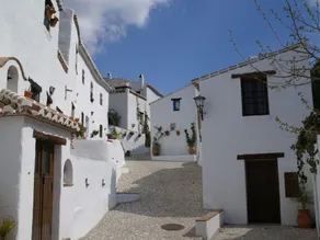 Charming Andalusian Farmhouse With Private Pool in Mountainous Area - Image 4